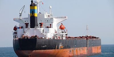 İran bağlantılı petrol tankerleri ABD yaptırımlarının ardından bayraklarını kaybetti